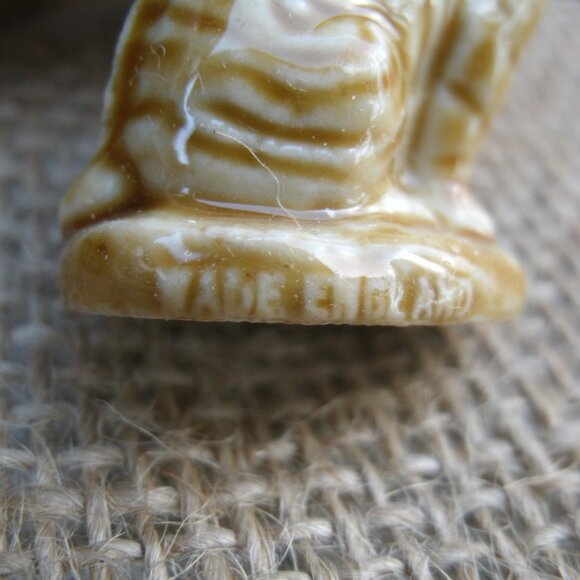 Vintage Wade Whimsies Tiger Porcelain Figurine - Picture 4 of 10